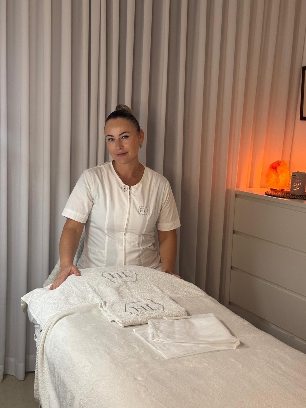 רדה - קוסמטיקאית רפואית מוסמכת